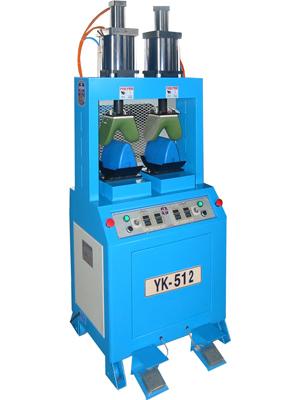VAMP MOULDING MACHINE