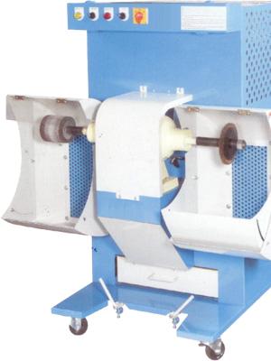 GRIND ROUGHEN M/C WITH NOISELLESS DUST COLLECTOR(AUTO DUST-CLEANUP DEVICE)